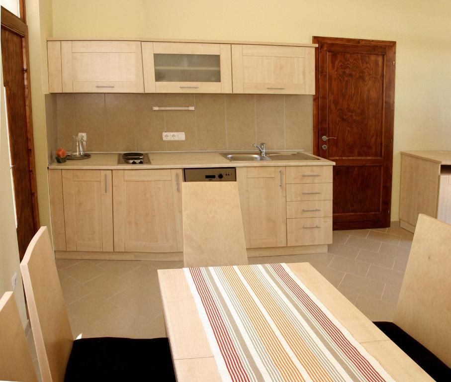 Barack Thermal & Natura Apartments Tiszakecske Exterior photo